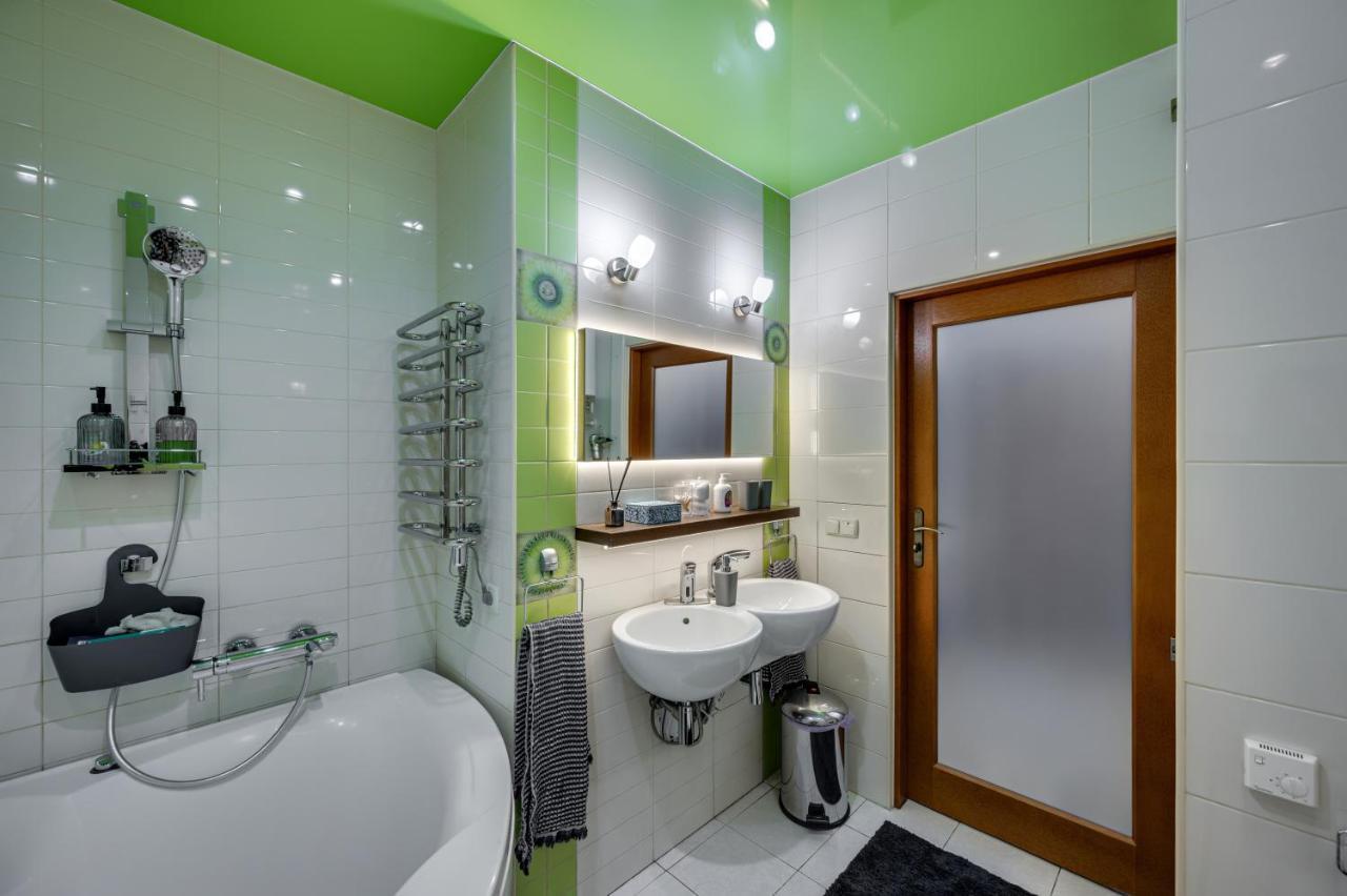 Vip Квартира, Атмосферні Boutique - Apartments Zaporizhia Exterior foto